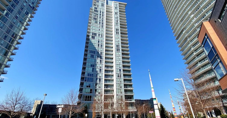 PS 011-66 Forest Manor Drive, Toronto, ON, M2J 0B7