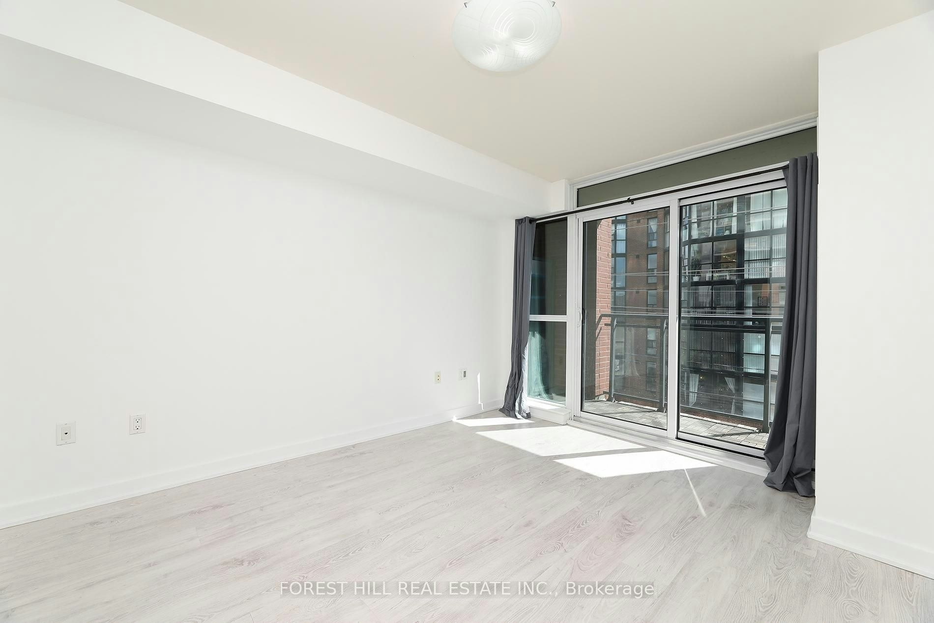 307-78 Tecumseth Street, Toronto, ON, M5V 0A9 - 9