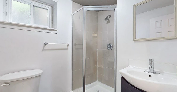 Lower-142 Combe Avenue, Toronto, ON, M3H 4K1 - 12