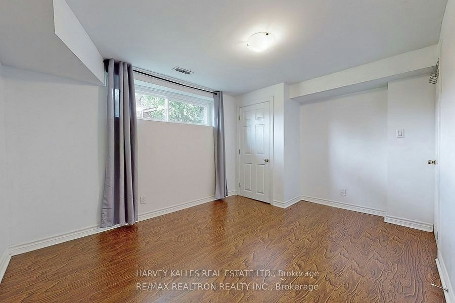 Lower-142 Combe Avenue, Toronto, ON, M3H 4K1 - 11