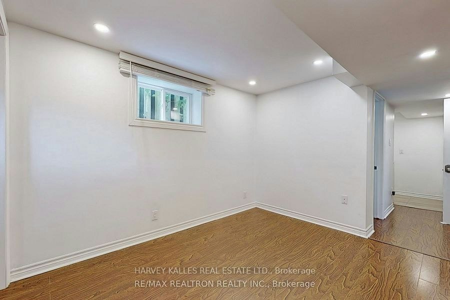 Lower-142 Combe Avenue, Toronto, ON, M3H 4K1 - 6