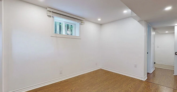 Lower-142 Combe Avenue, Toronto, ON, M3H 4K1 - 6