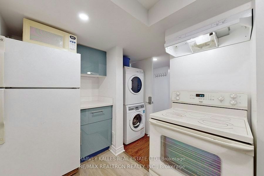 Lower-142 Combe Avenue, Toronto, ON, M3H 4K1 - 3