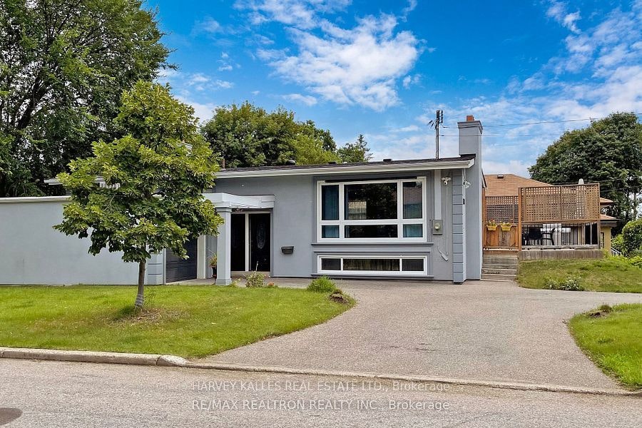 Lower-142 Combe Avenue, Toronto, ON, M3H 4K1
