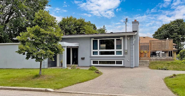 Lower-142 Combe Avenue, Toronto, ON, M3H 4K1