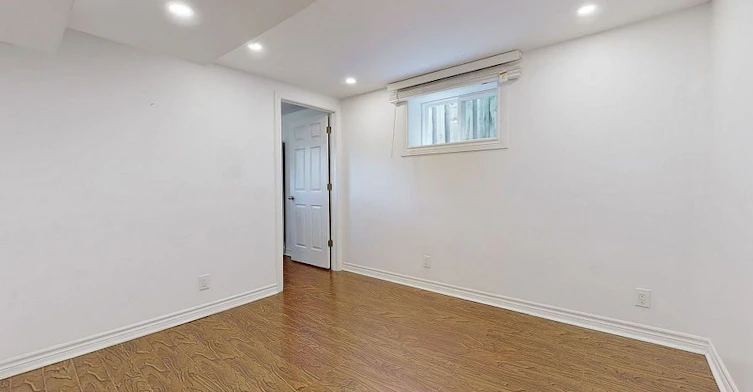 Lower-142 Combe Avenue, Toronto, ON, M3H 4K1 - 5