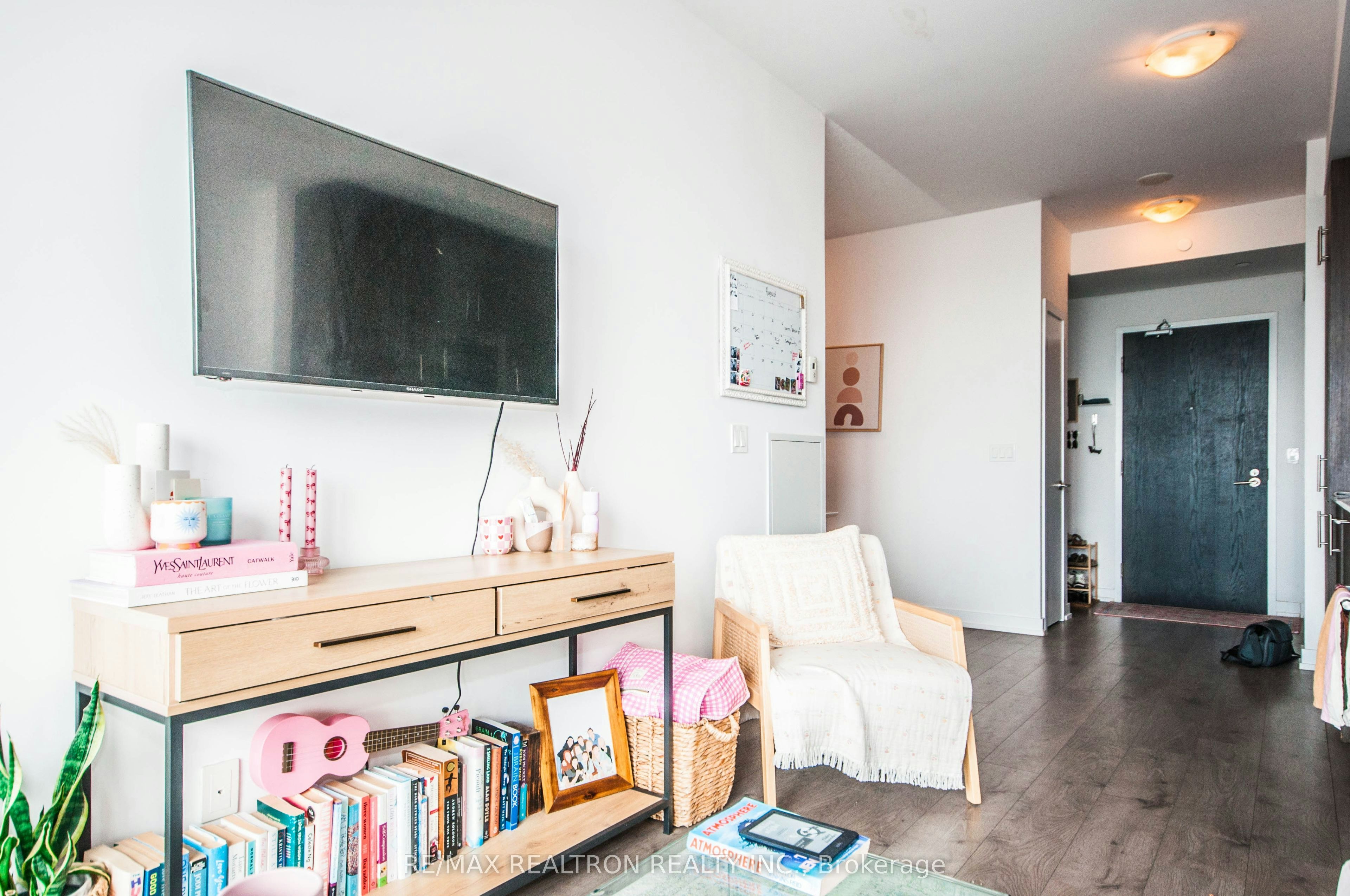 1211-297 College Street, Toronto, ON, M5T 1S2 - 12