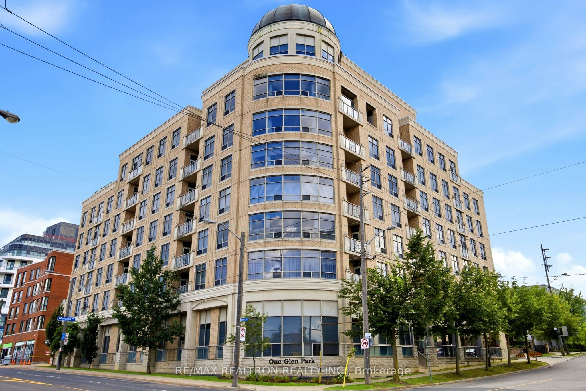 304-1 Glen Park Avenue, Toronto, ON, M6B 4M5