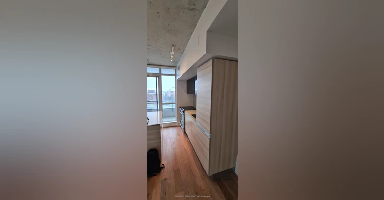 705-20 Minowan Miikan Lane, Toronto, ON, M6J 1M4 - 15