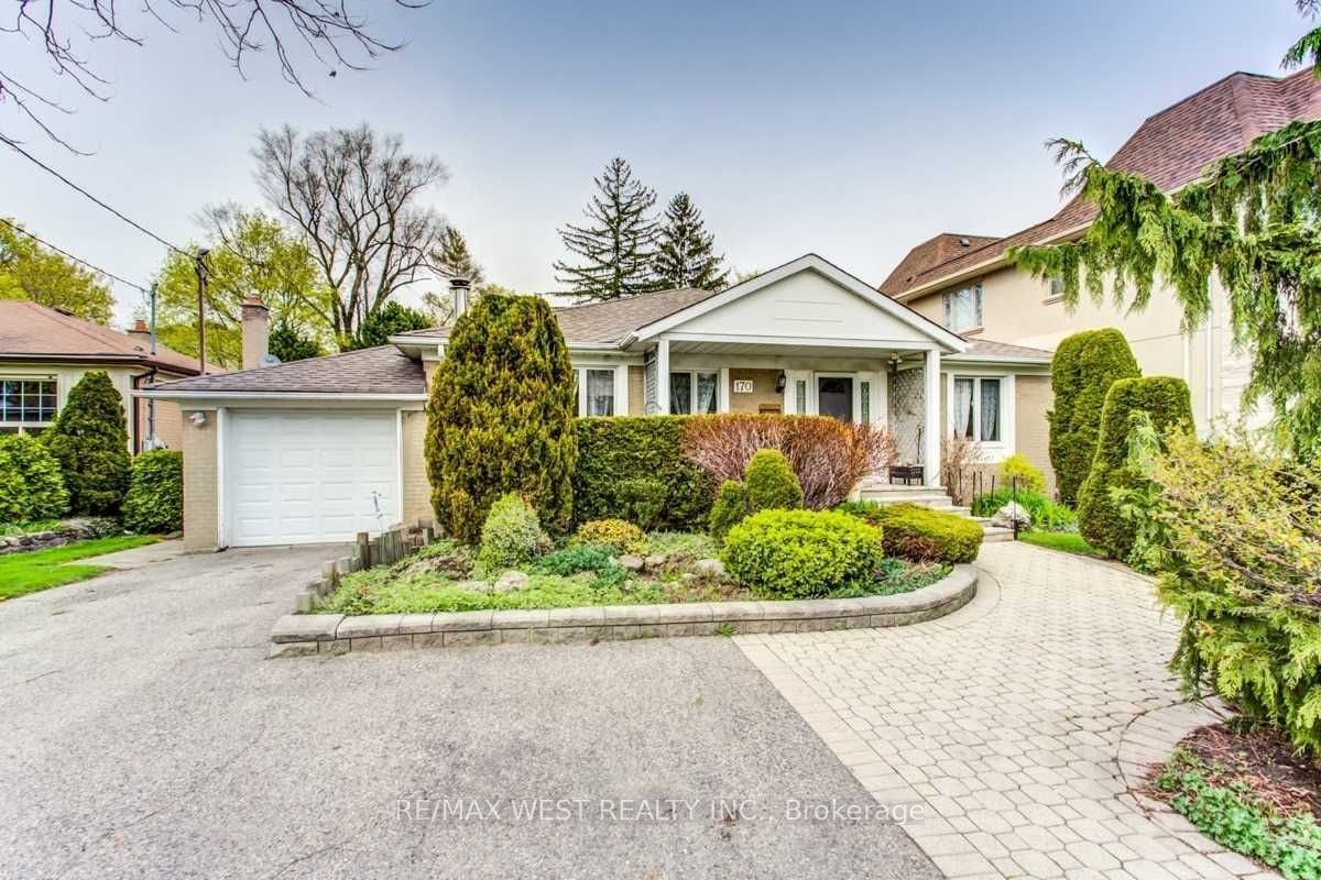 170 Newton Drive, Toronto, ON, M2M 2N7