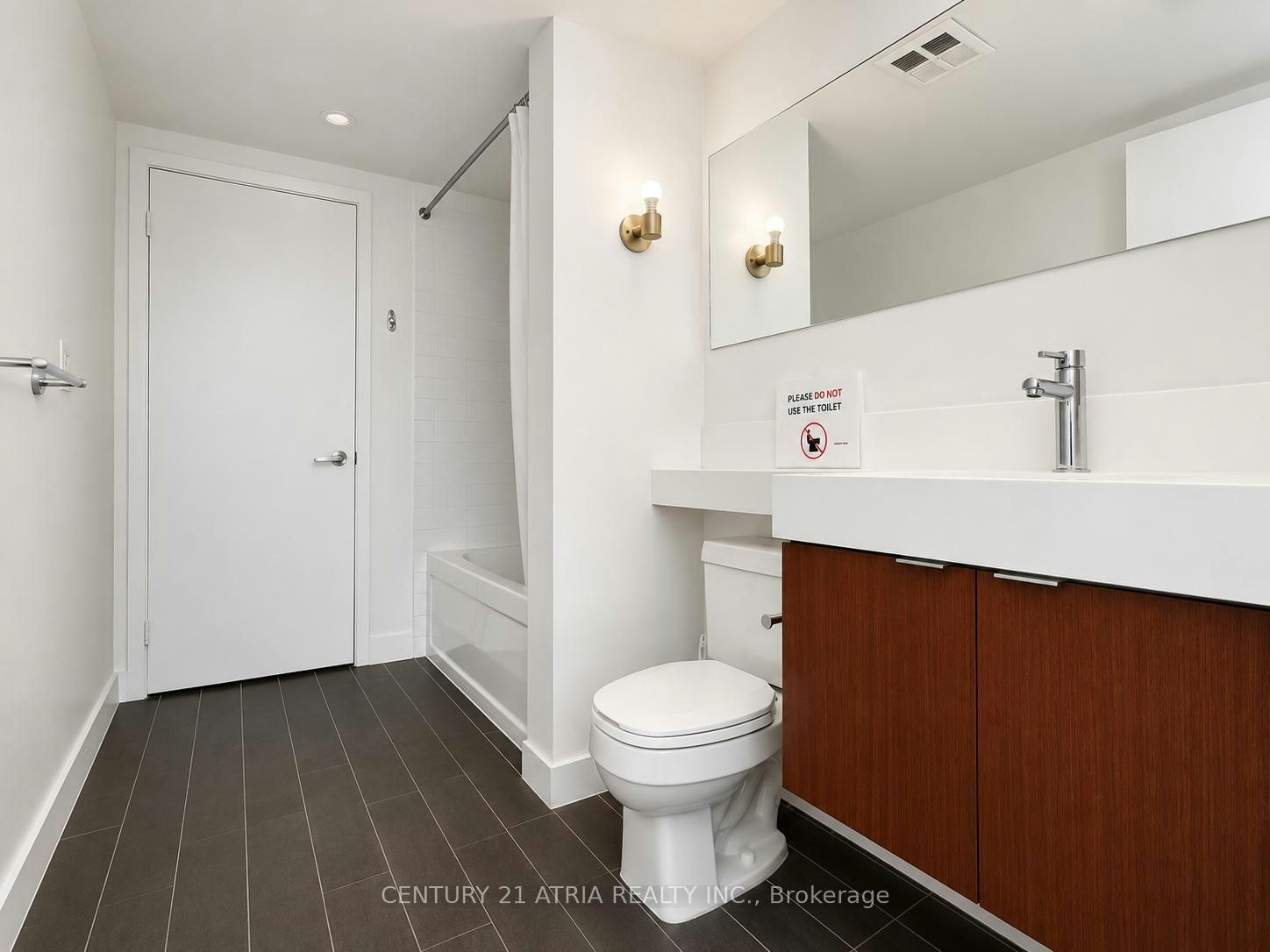 2116-25 Telegram Mews, Toronto, ON, M5V 3Z1 - 11