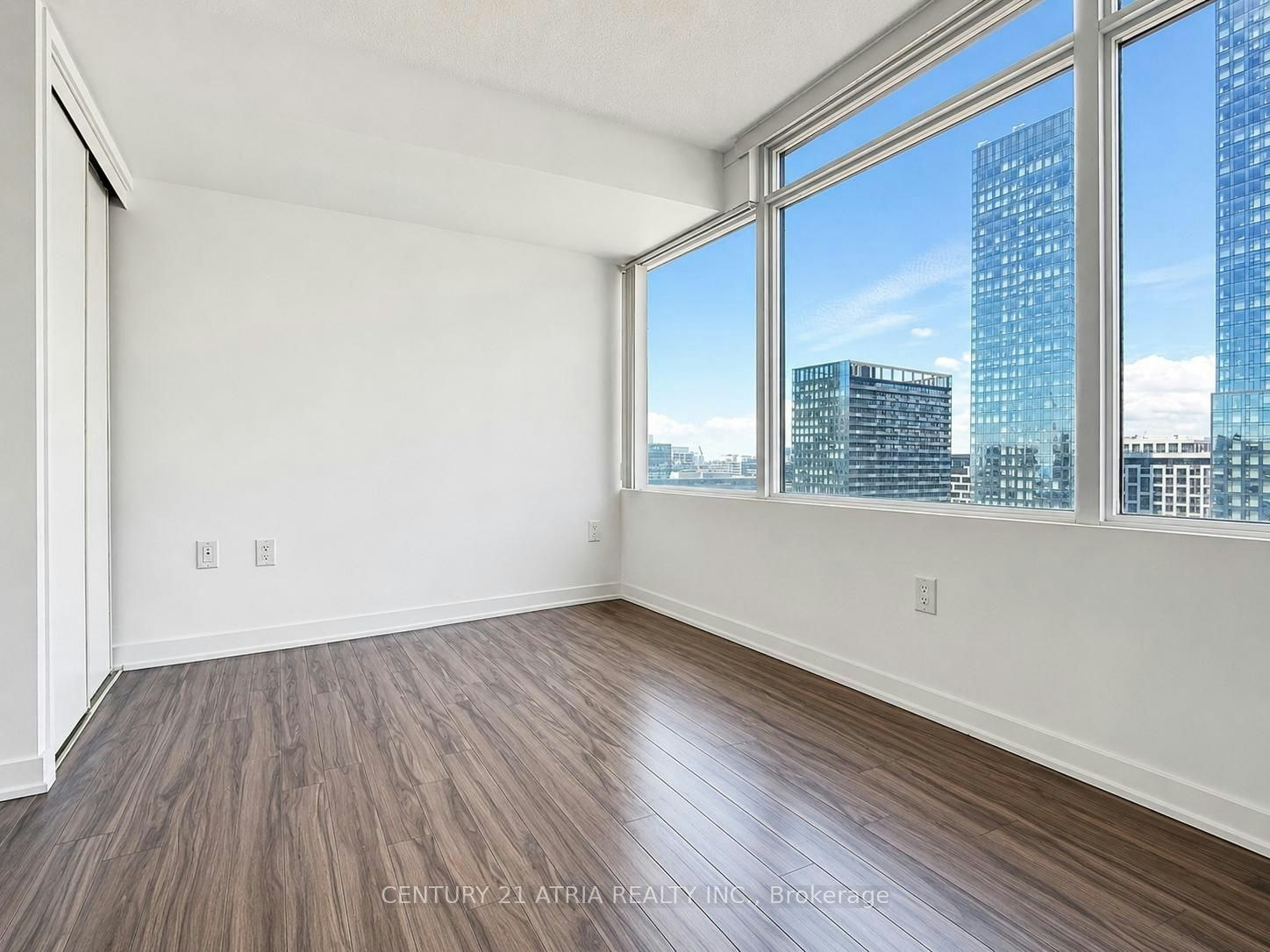 2116-25 Telegram Mews, Toronto, ON, M5V 3Z1 - 4