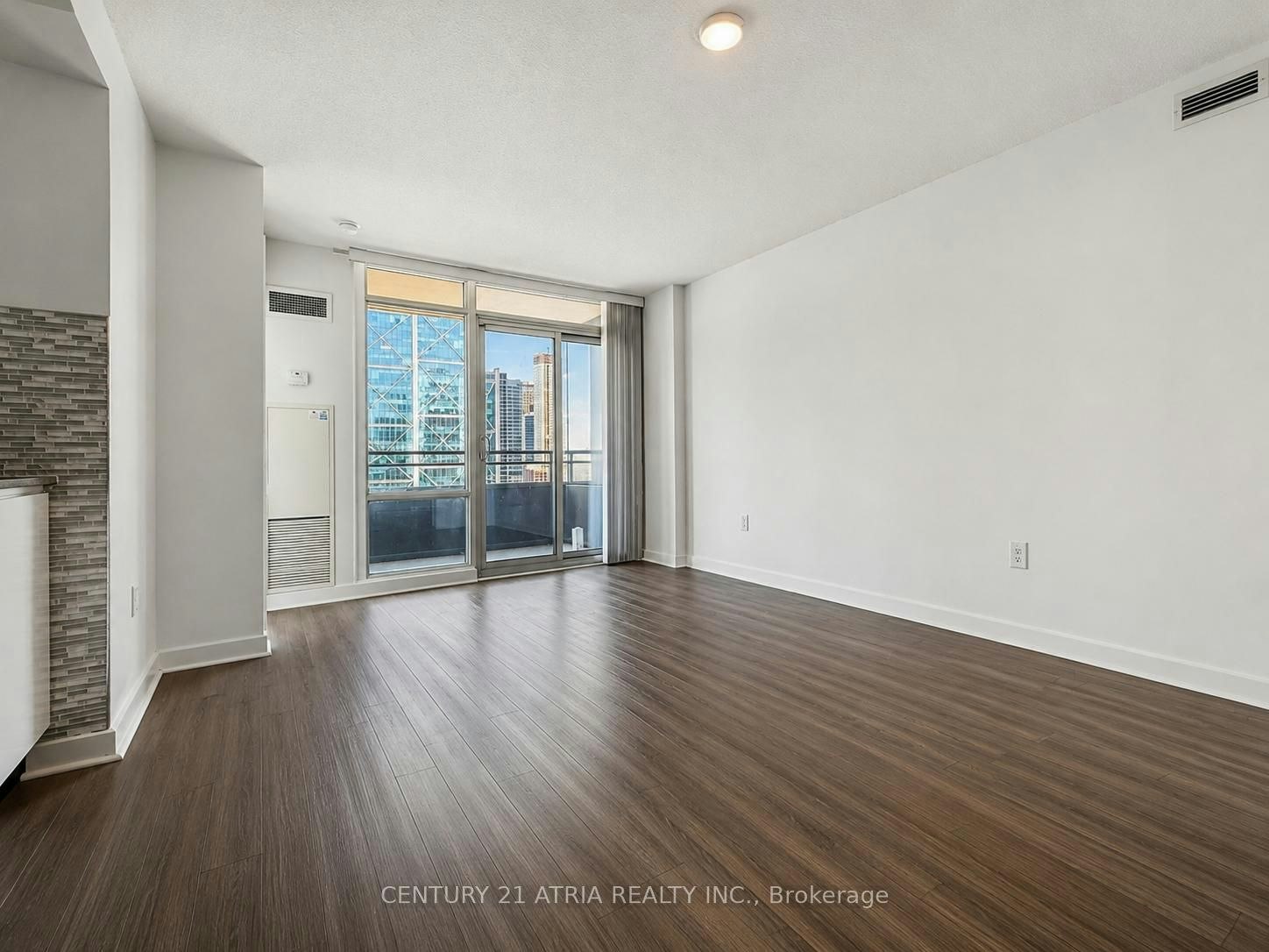 2116-25 Telegram Mews, Toronto, ON, M5V 3Z1