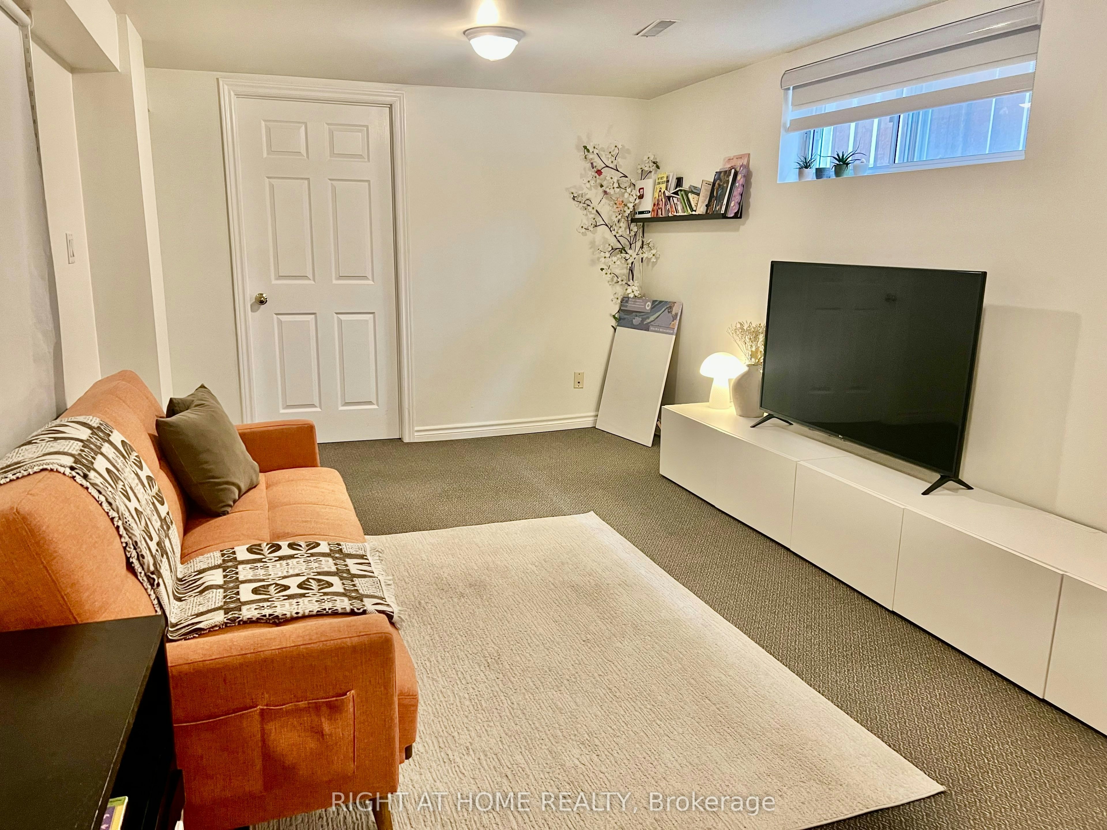 28 Gorman Park Road, Toronto, ON, M3H 3K4 - 3