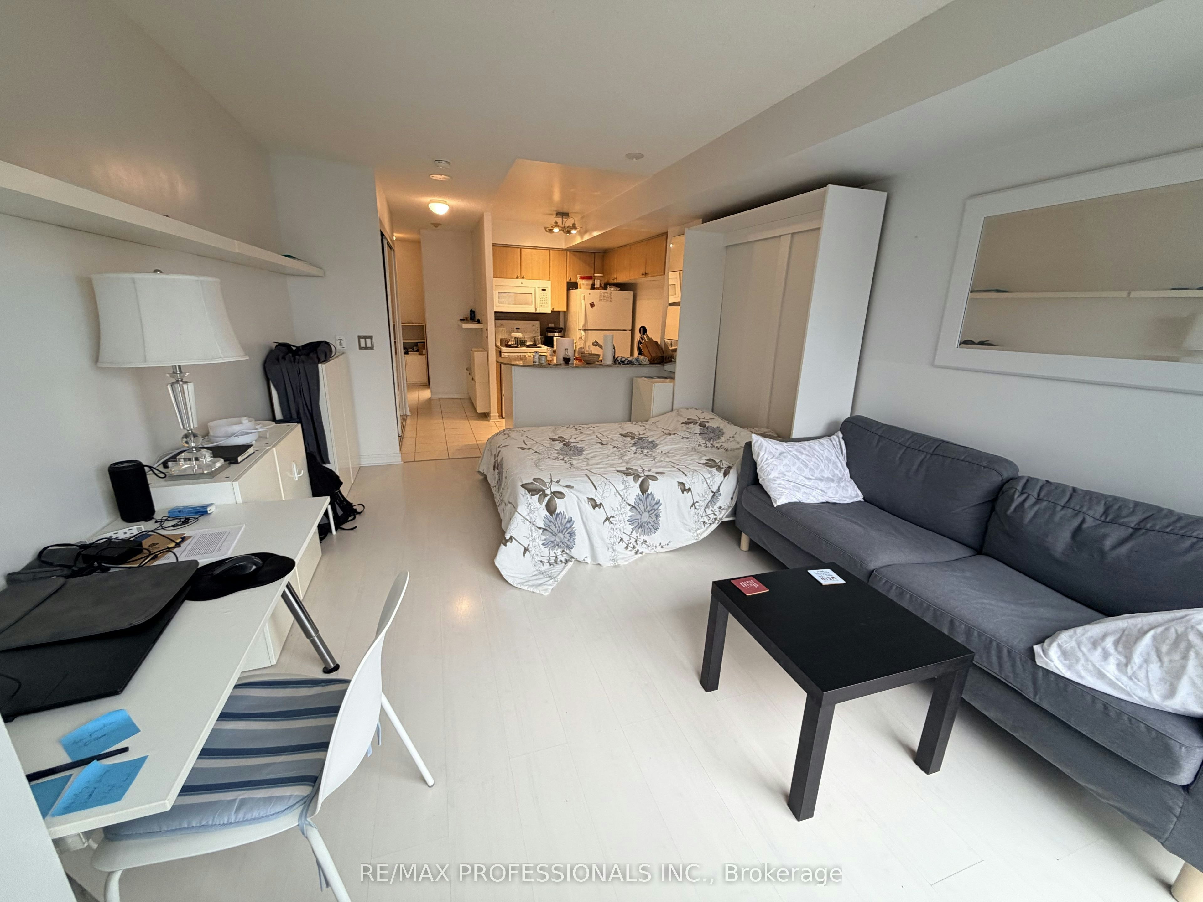 3015-763 Bay Street, Toronto, ON, M5G 2R3 - 3