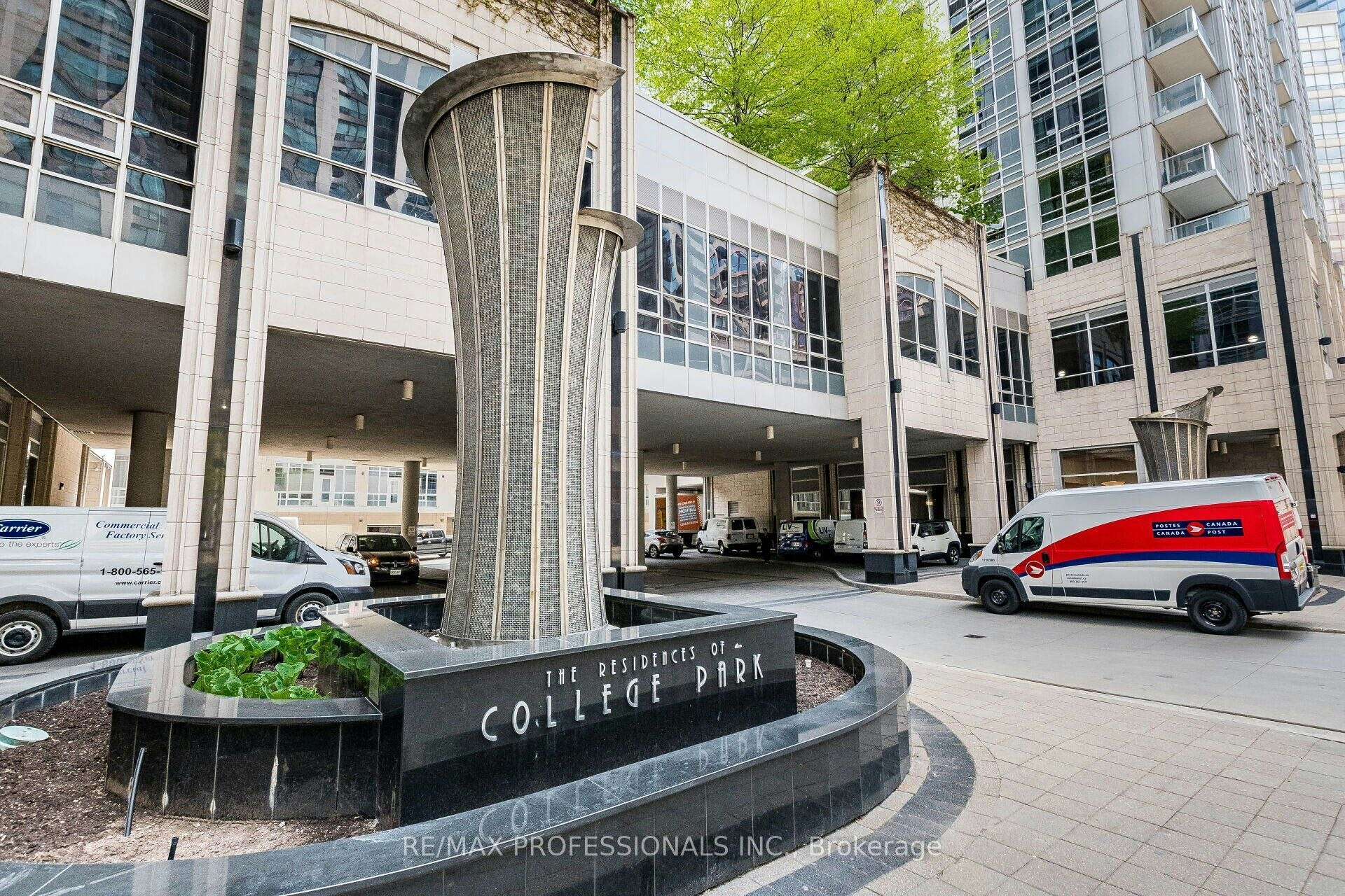 3015-763 Bay Street, Toronto, ON, M5G 2R3