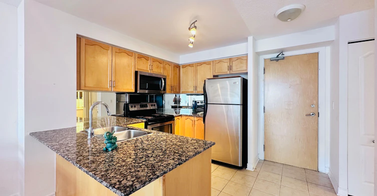 1802-212 Eglinton Avenue E, Toronto, ON, M4P 0A3 - 5