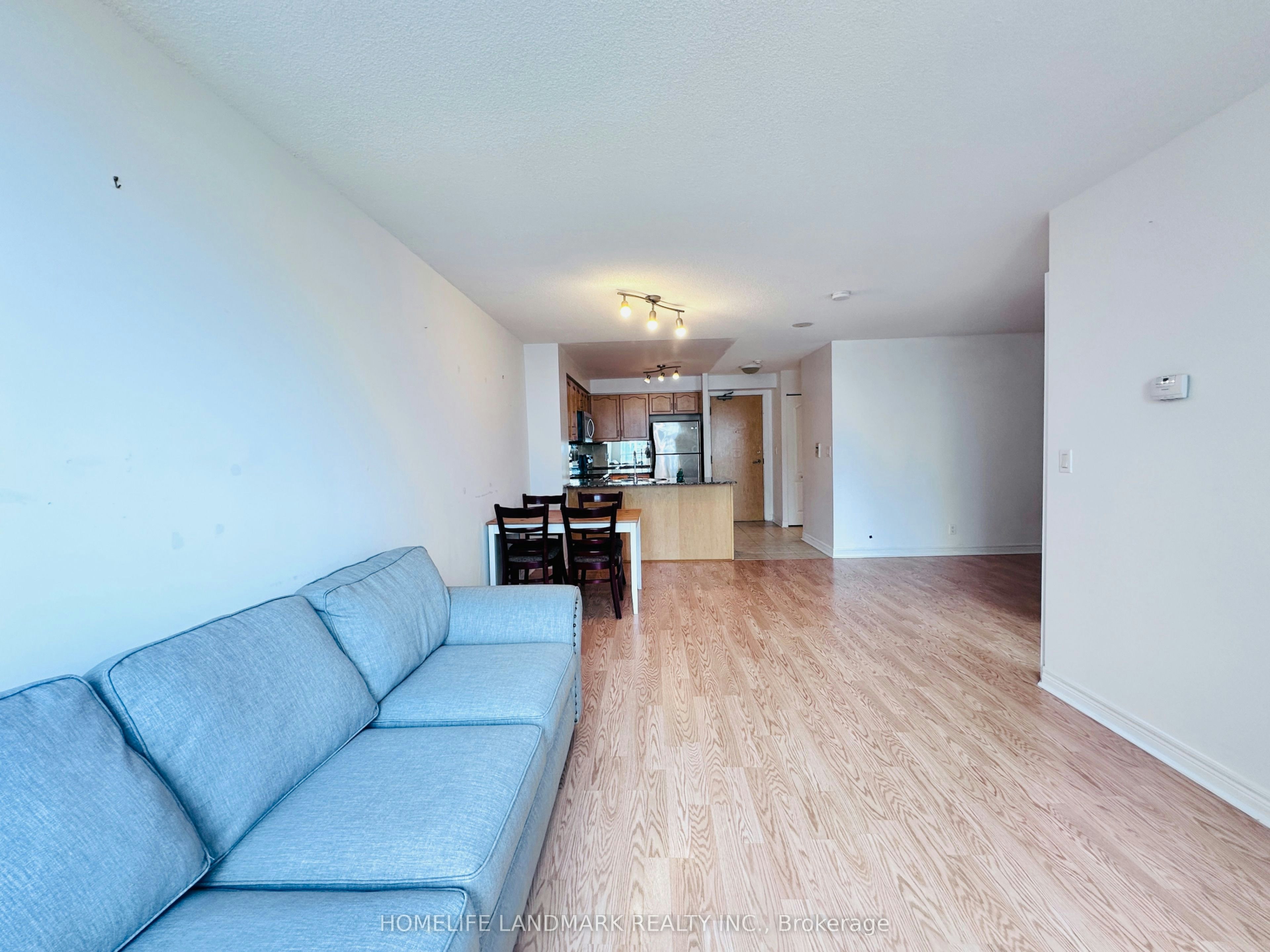 1802-212 Eglinton Avenue E, Toronto, ON, M4P 0A3 - 12