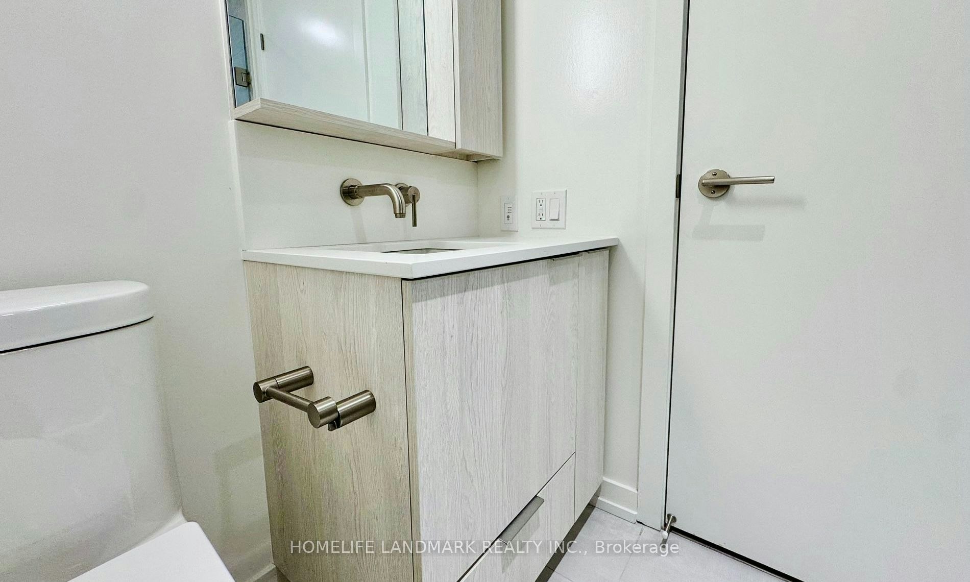 404 S-110 Broadway Avenue, Toronto, ON, M4P 1V7 - 28