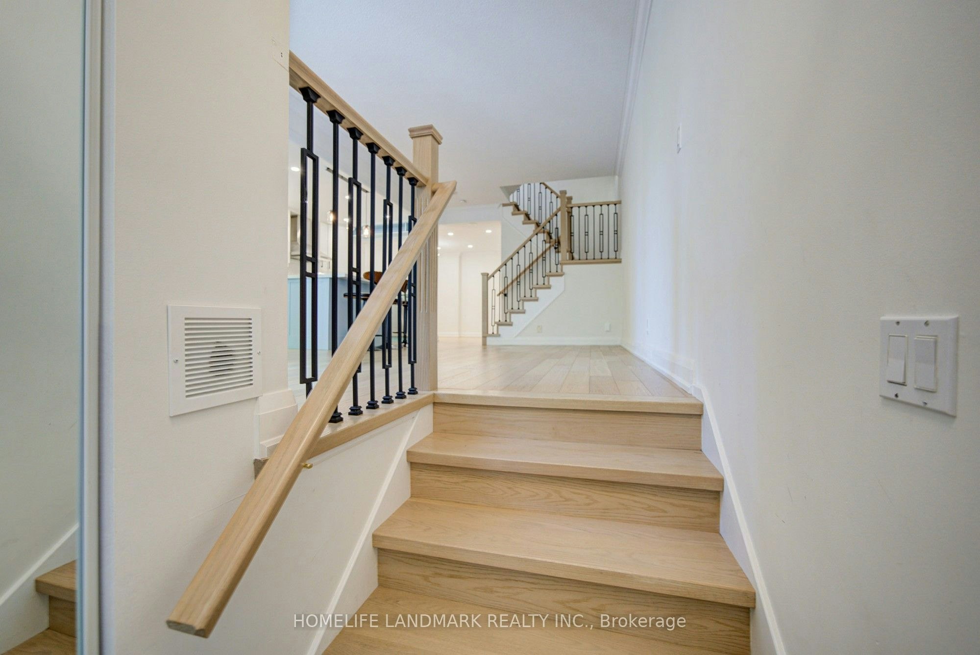106-5418 Yonge Street, Toronto, ON, M2N 6X4 - 6