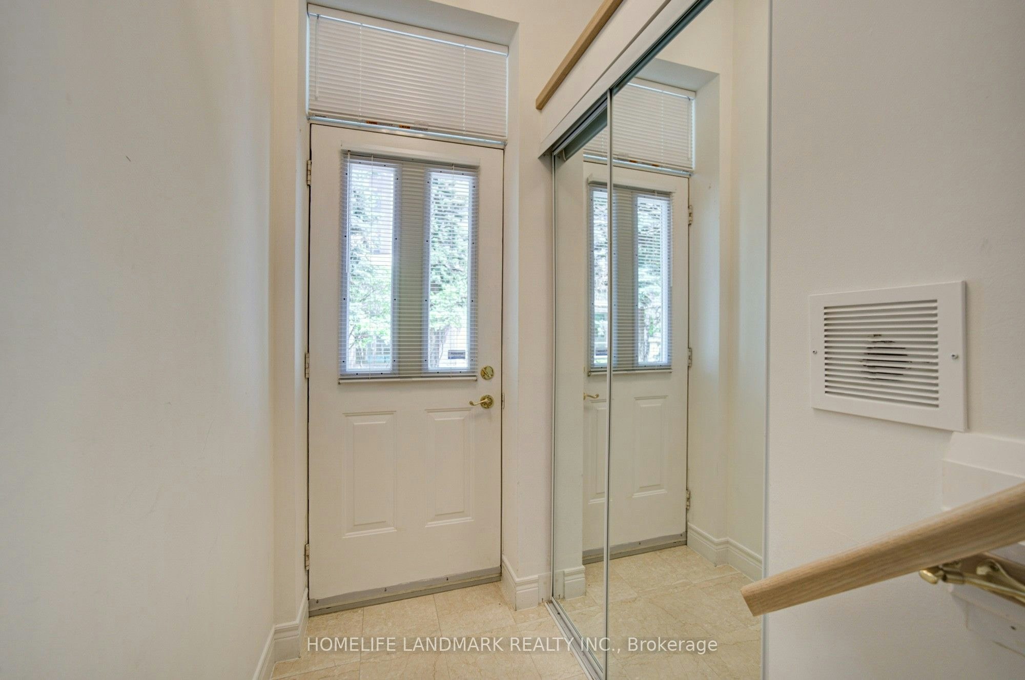 106-5418 Yonge Street, Toronto, ON, M2N 6X4 - 5