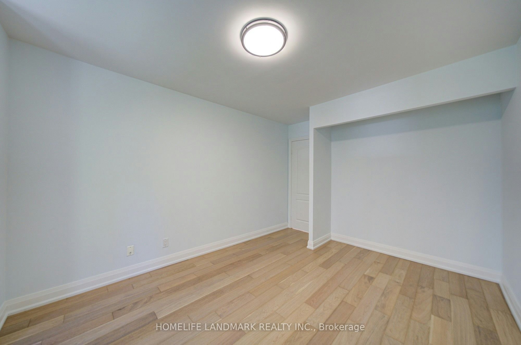 106-5418 Yonge Street, Toronto, ON, M2N 6X4 - 32