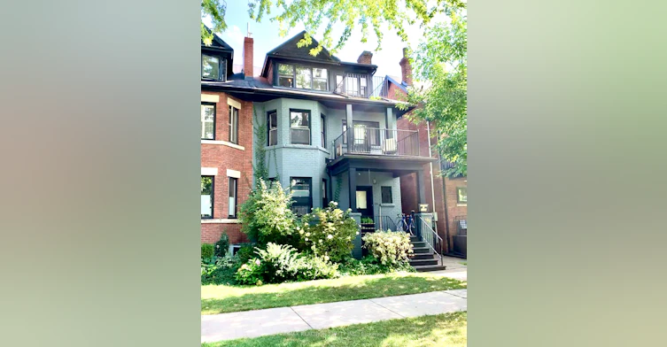 5-108 Admiral Road, Toronto, ON, M5R 2L6