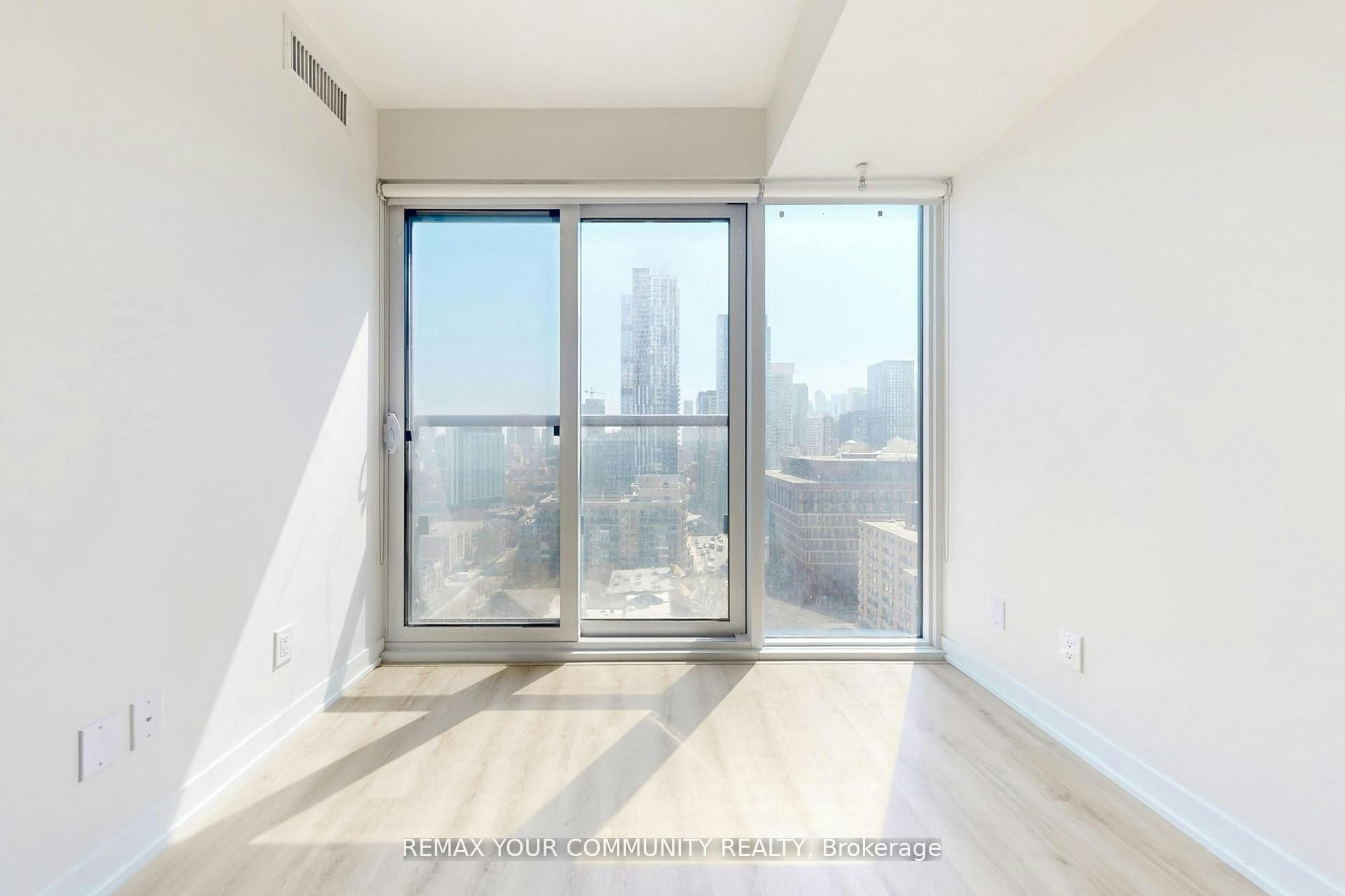 1817-319 Jarvis Street E, Toronto, ON, M5B 0C8 - 4