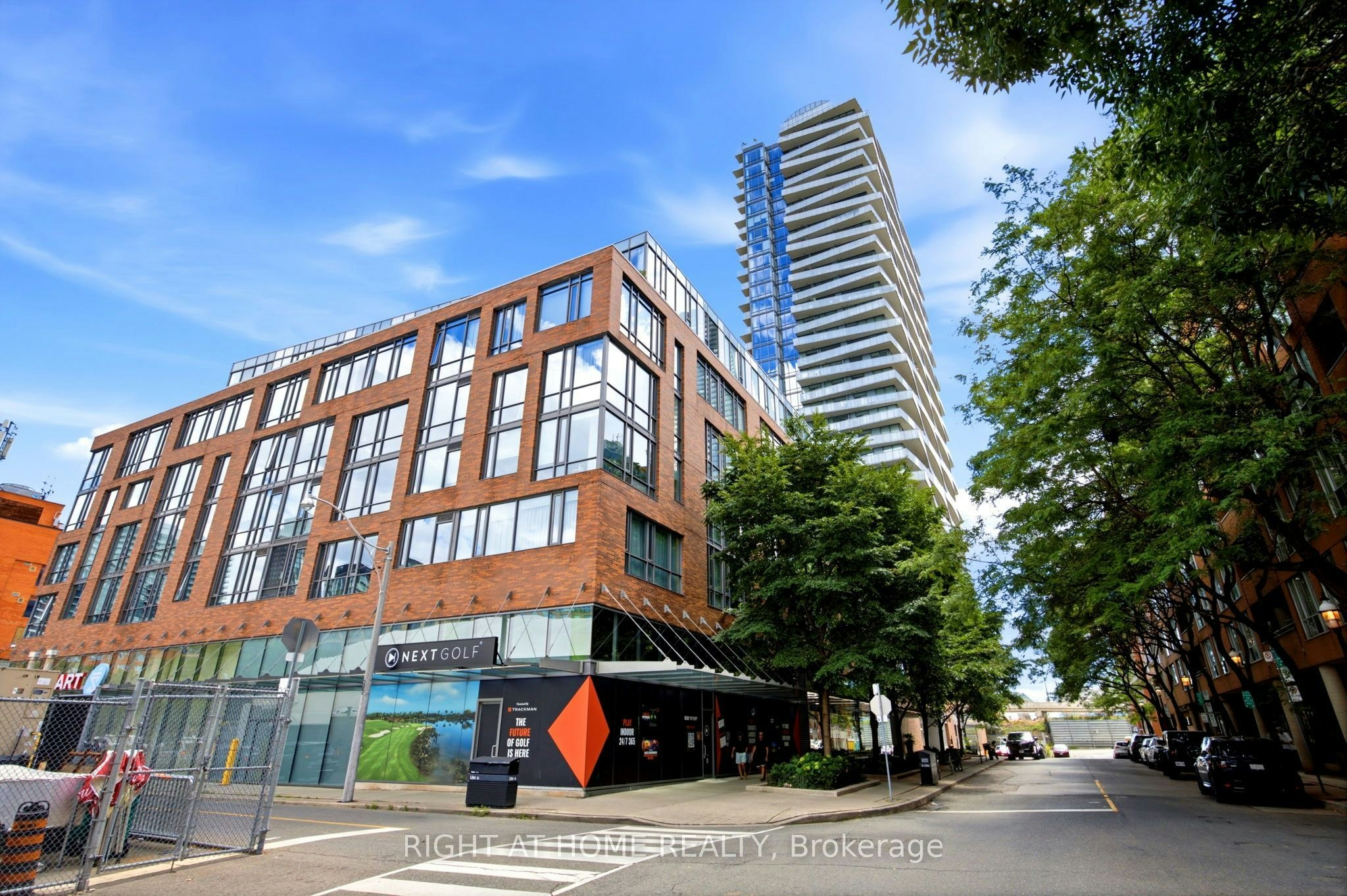 1801-1 Market Street, Toronto, ON, M5E 0A2