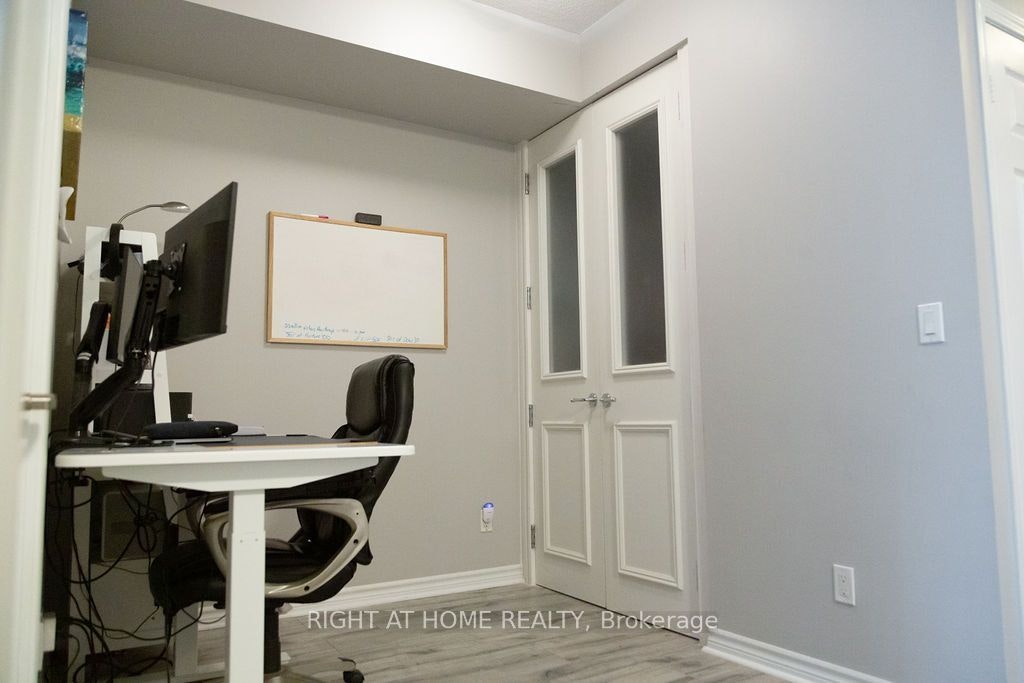 305-19 Grand Trunk Crescent, Toronto, ON, M5J 3A3 - 11