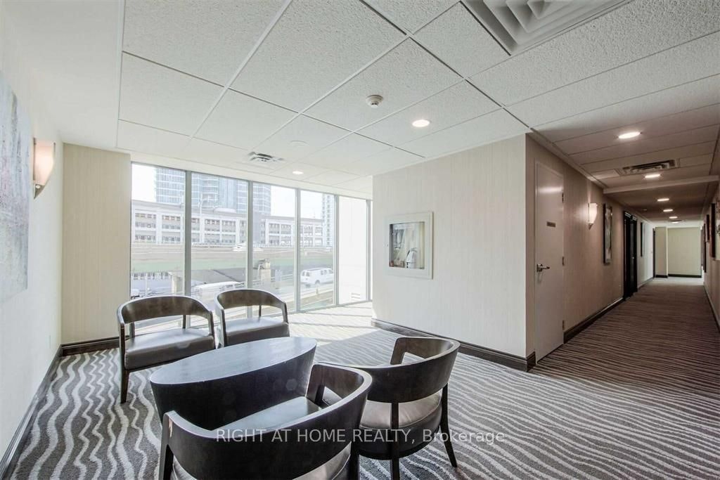 305-19 Grand Trunk Crescent, Toronto, ON, M5J 3A3 - 22