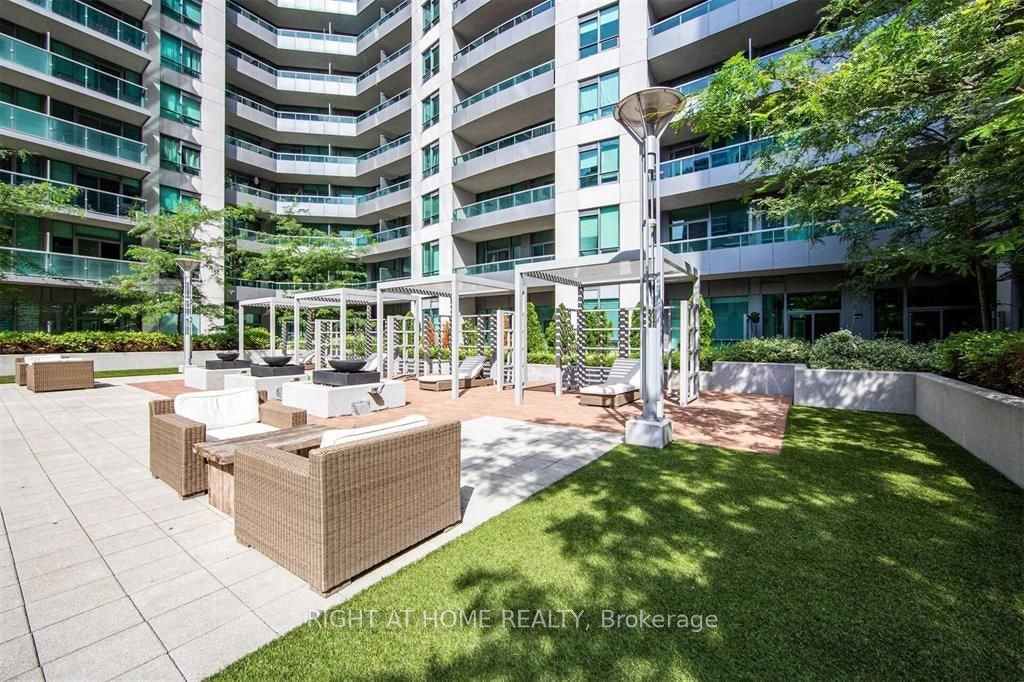 305-19 Grand Trunk Crescent, Toronto, ON, M5J 3A3 - 28