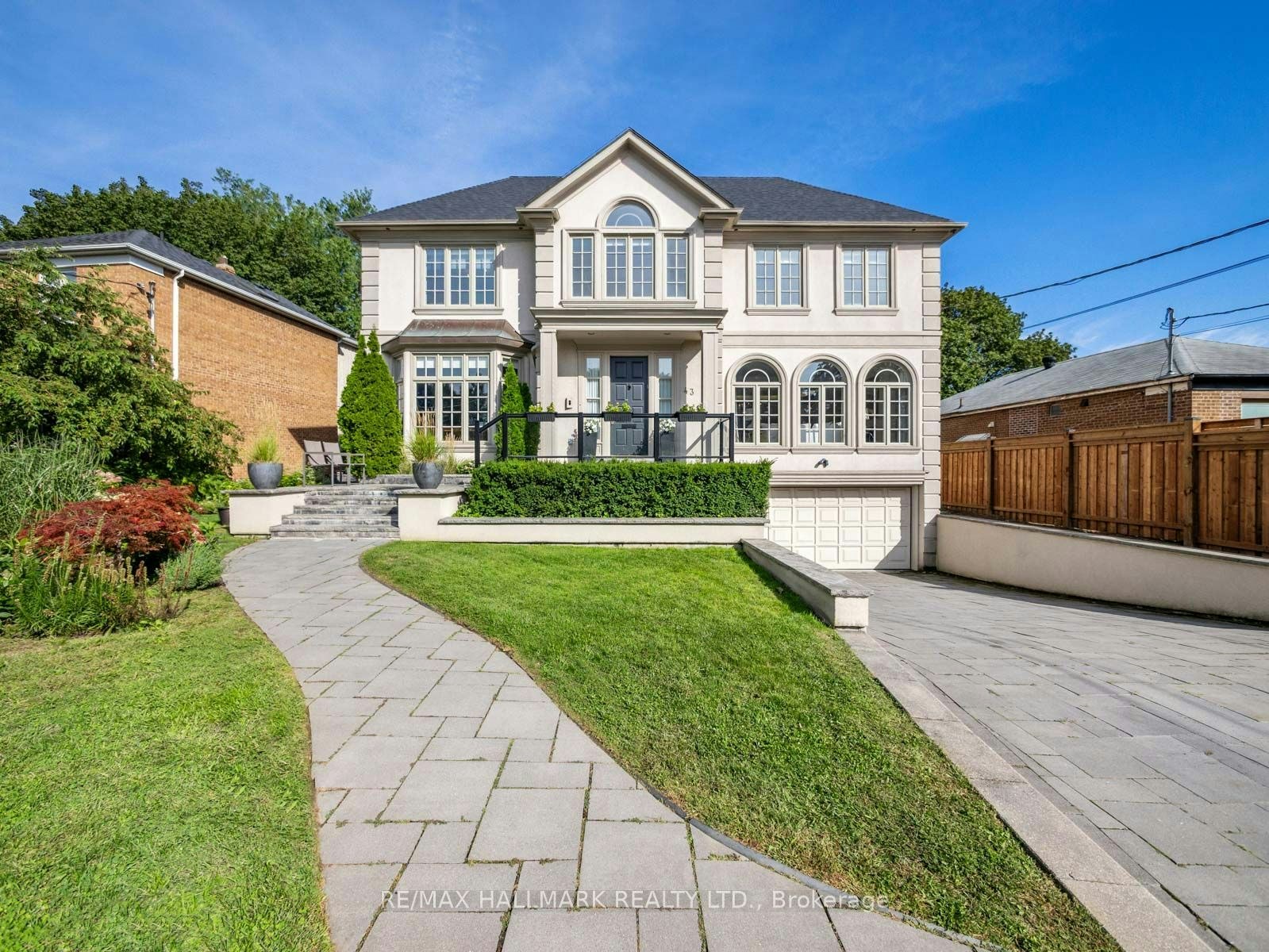 43 Prince Charles Drive, Toronto, ON, M6A 2H4