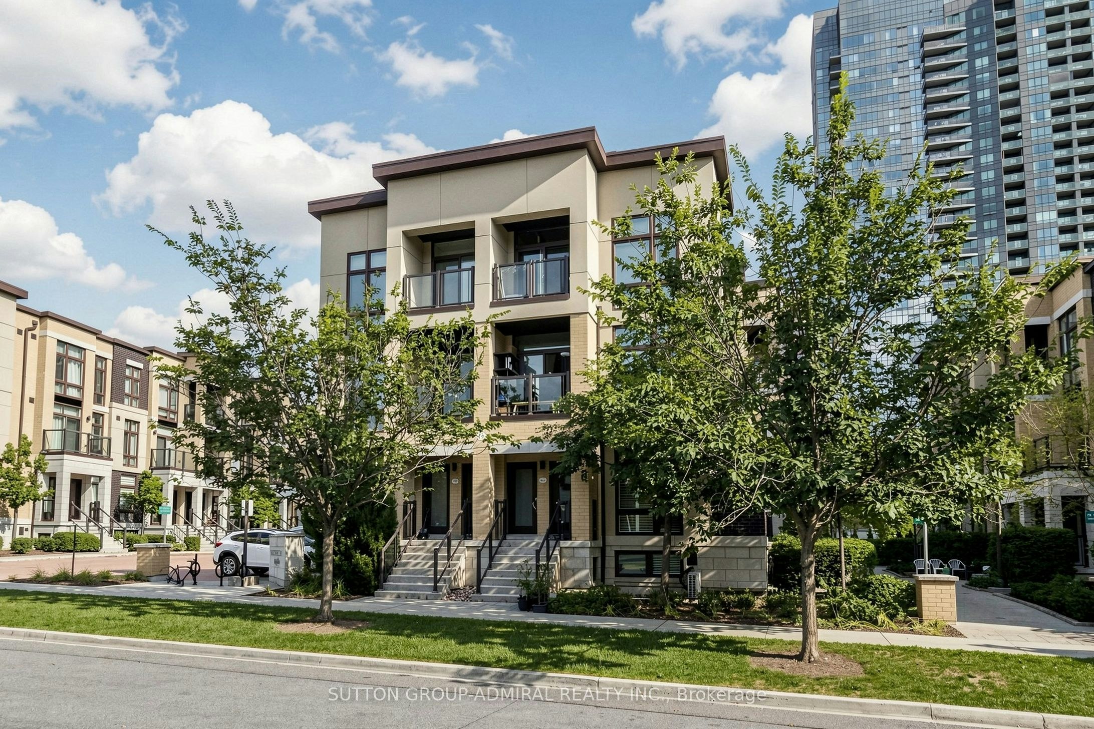 41-19 Eldora Avenue, Toronto, ON, M2M 0B5 - 4
