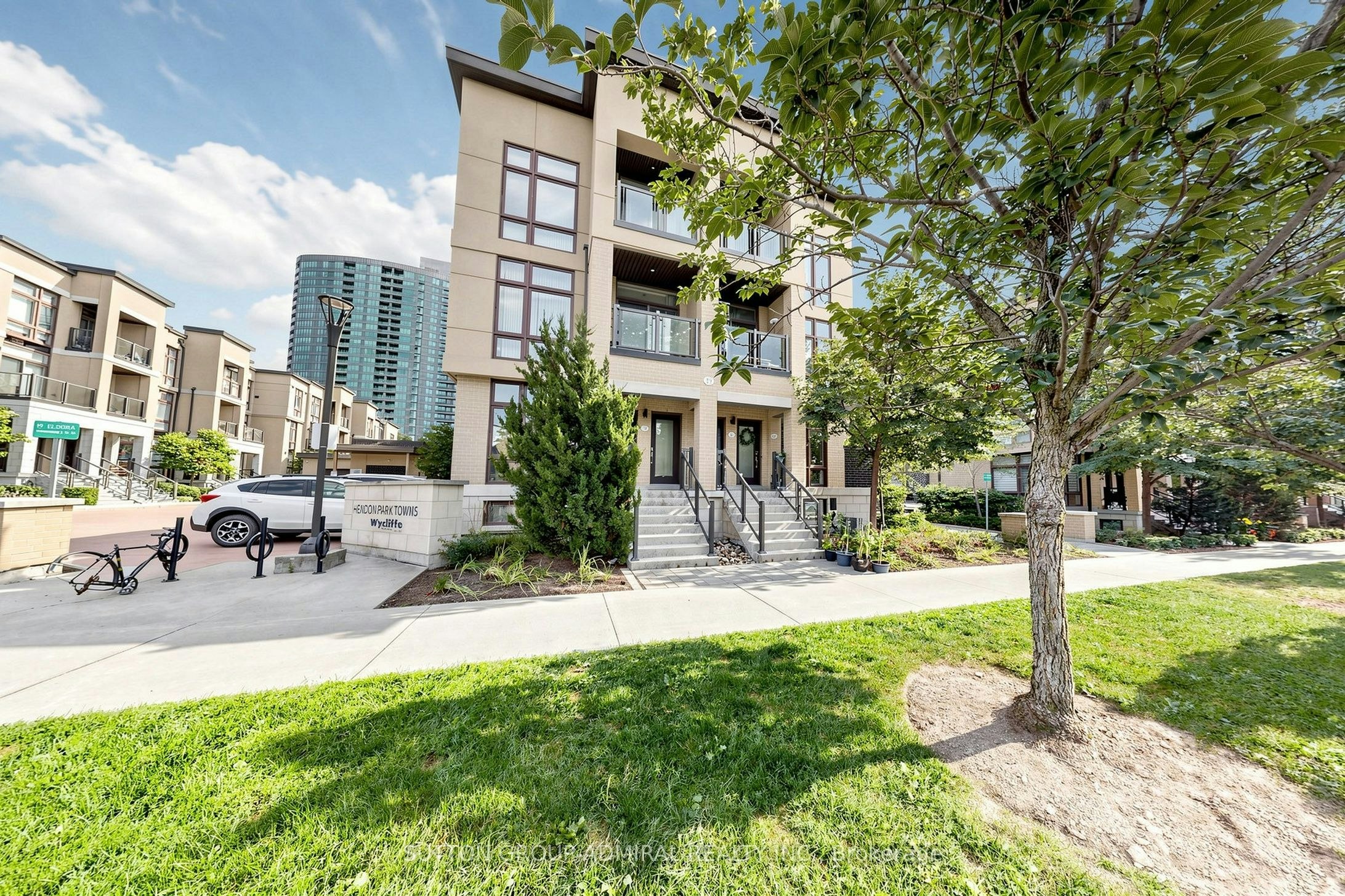41-19 Eldora Avenue, Toronto, ON, M2M 0B5 - 2