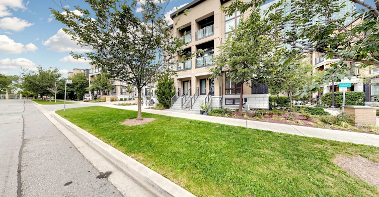 41-19 Eldora Avenue, Toronto, ON, M2M 0B5