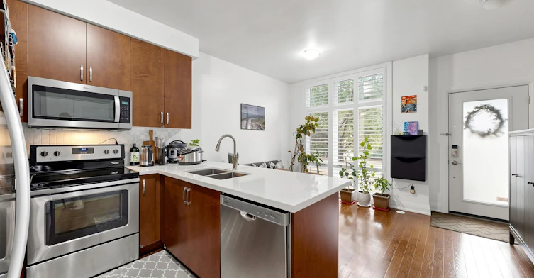 41-19 Eldora Avenue, Toronto, ON, M2M 0B5 - 17