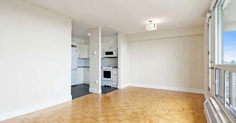 615-666 Spadina Avenue, Toronto, ON, M5S 2H8