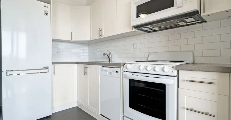 615-666 Spadina Avenue, Toronto, ON, M5S 2H8 - 5