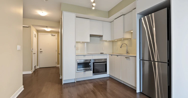 3011-99 Broadway Avenue, Toronto, ON, M4P 0E3 - 9