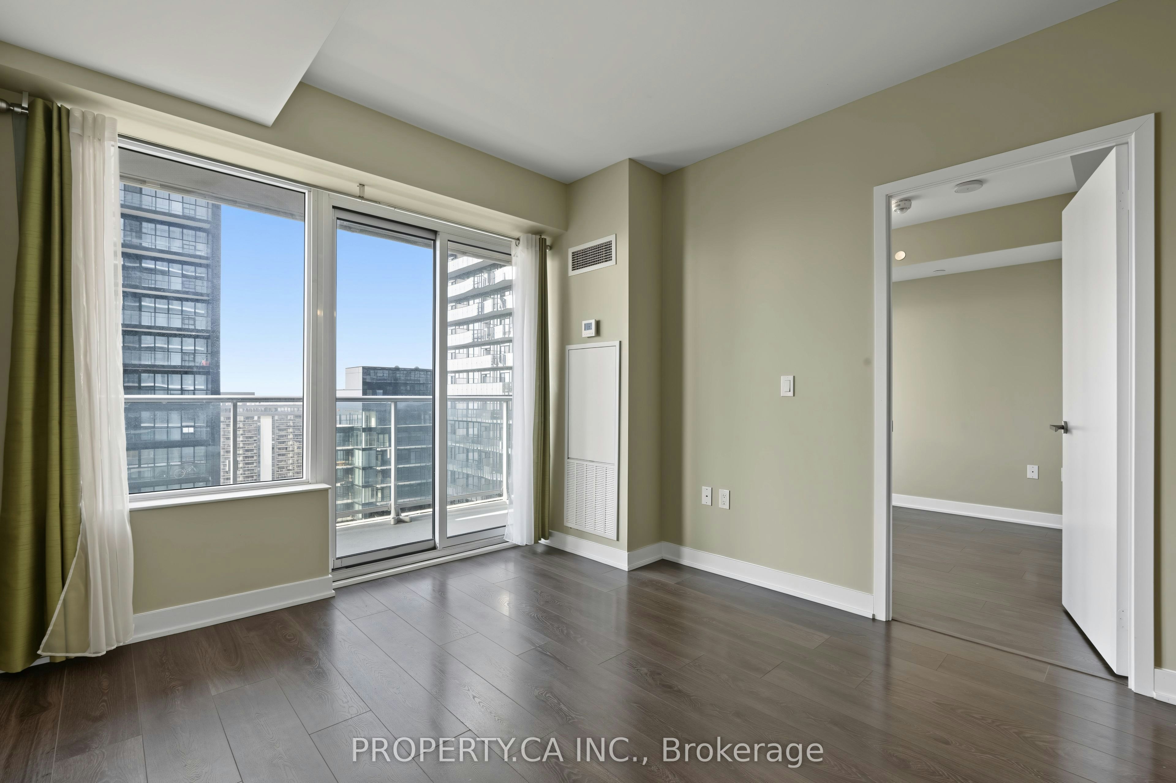 3011-99 Broadway Avenue, Toronto, ON, M4P 0E3 - 8