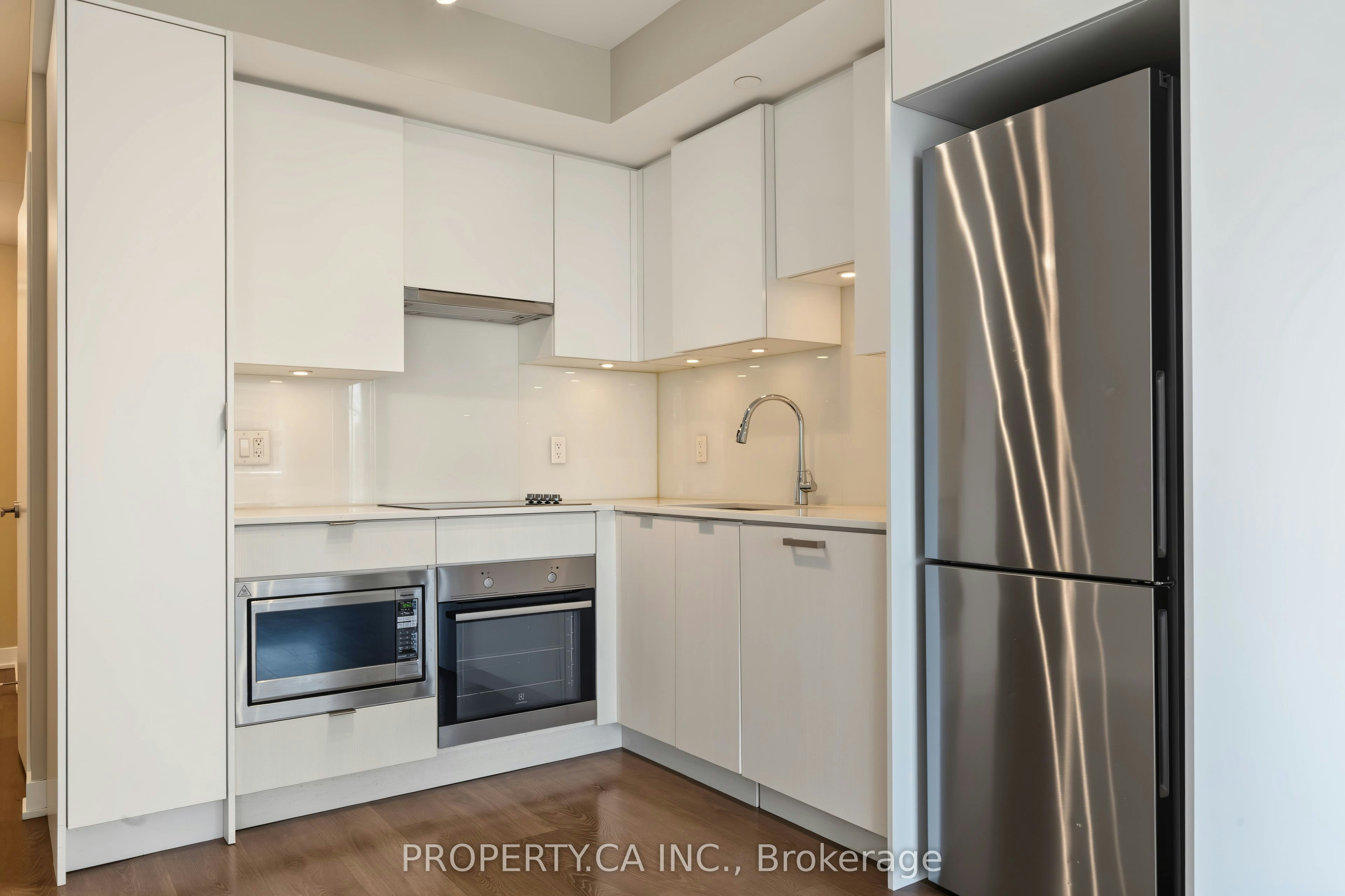 3011-99 Broadway Avenue, Toronto, ON, M4P 0E3 - 10