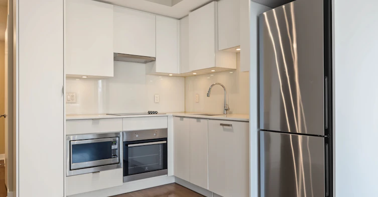 3011-99 Broadway Avenue, Toronto, ON, M4P 0E3 - 10