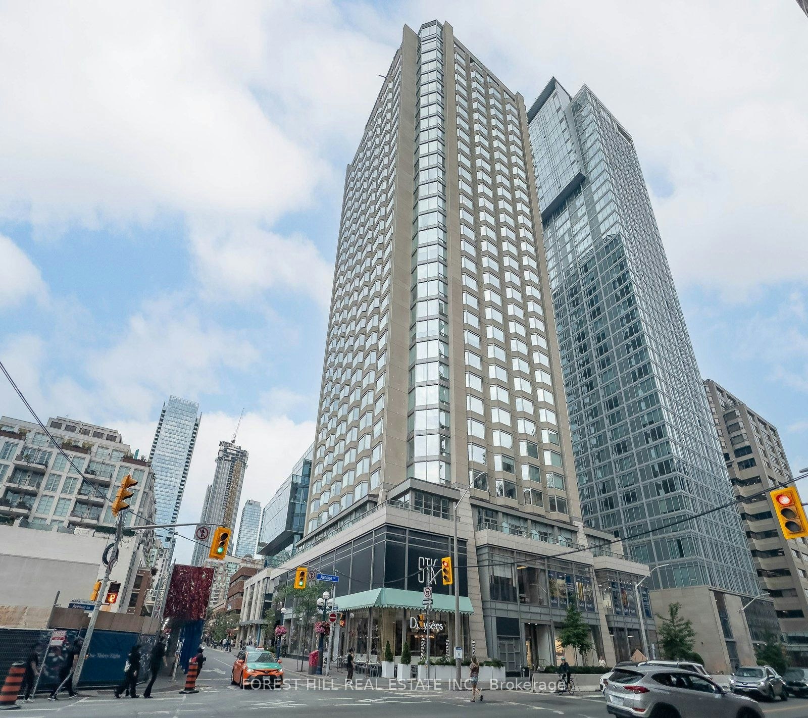 2917-155 Yorkville Avenue, Toronto, ON, M5R 0B4