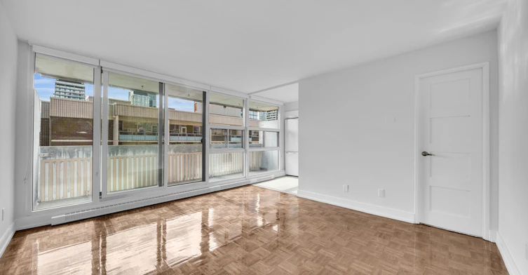 2401-33 Isabella Street, Toronto, ON, M4Y 2P7 - 2