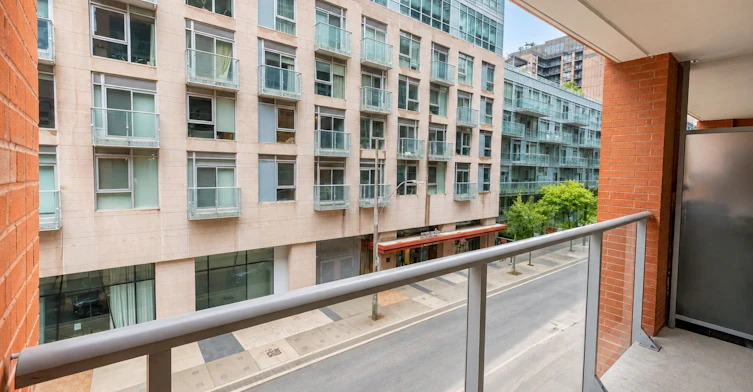 309-21 Nelson Street, Toronto, ON, M5V 3H9 - 16