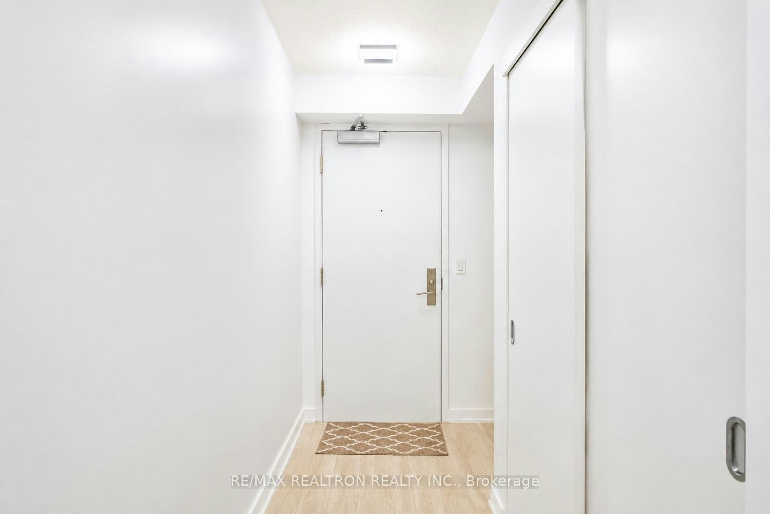 309-21 Nelson Street, Toronto, ON, M5V 3H9 - 14
