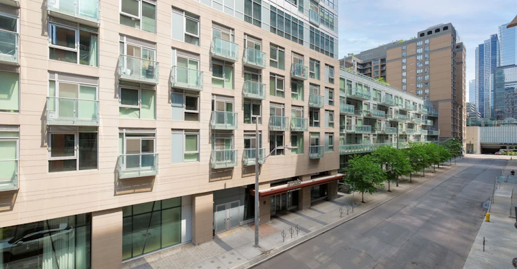 309-21 Nelson Street, Toronto, ON, M5V 3H9 - 22