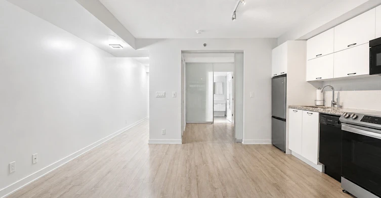 309-21 Nelson Street, Toronto, ON, M5V 3H9 - 5