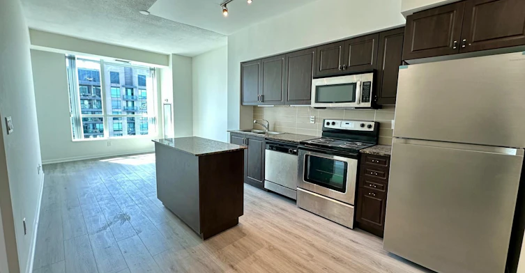 3709-215 Fort York Boulevard, Toronto, ON, M5V 4A2 - 4